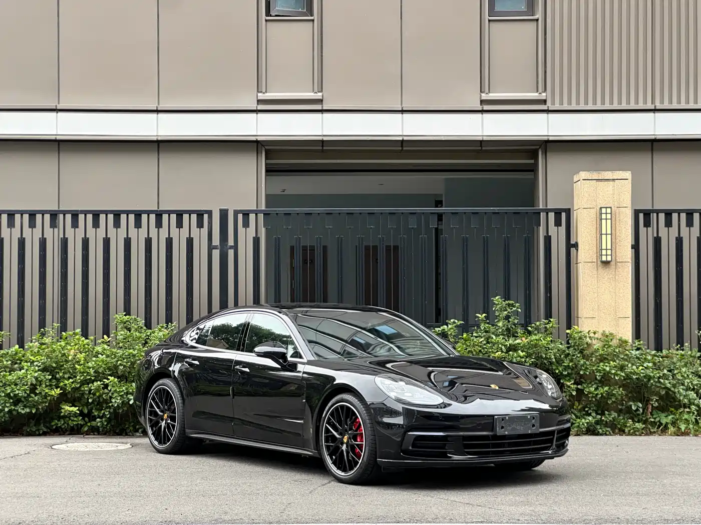 Porsche Panamera 2017 Panamera 3.0T фото 3