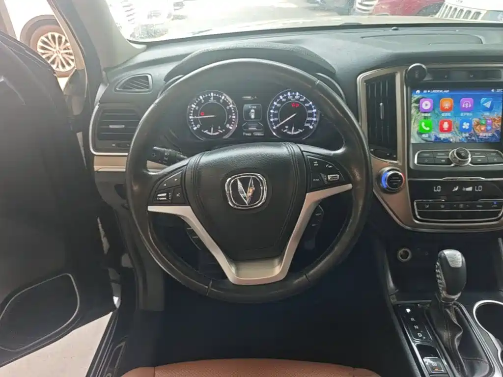 Changan CS95 2017 2017 2.0T FWD Zhiyuan Edition