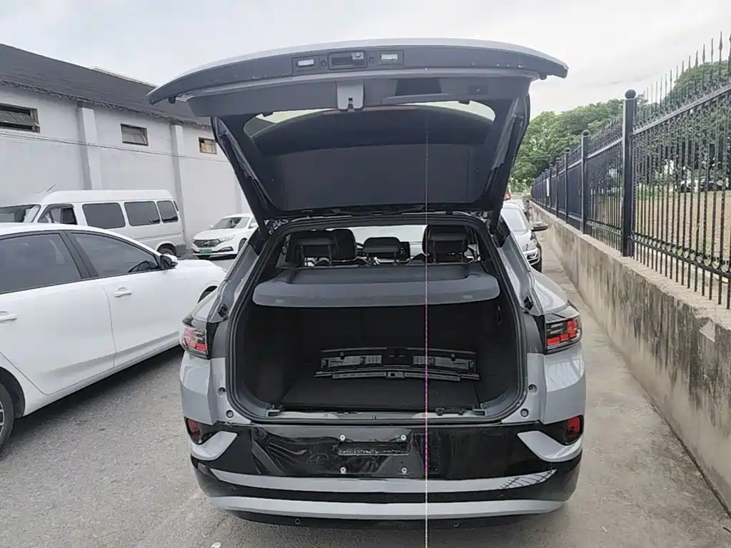 Фото 15 - Volkswagen ID.4 CROZZ