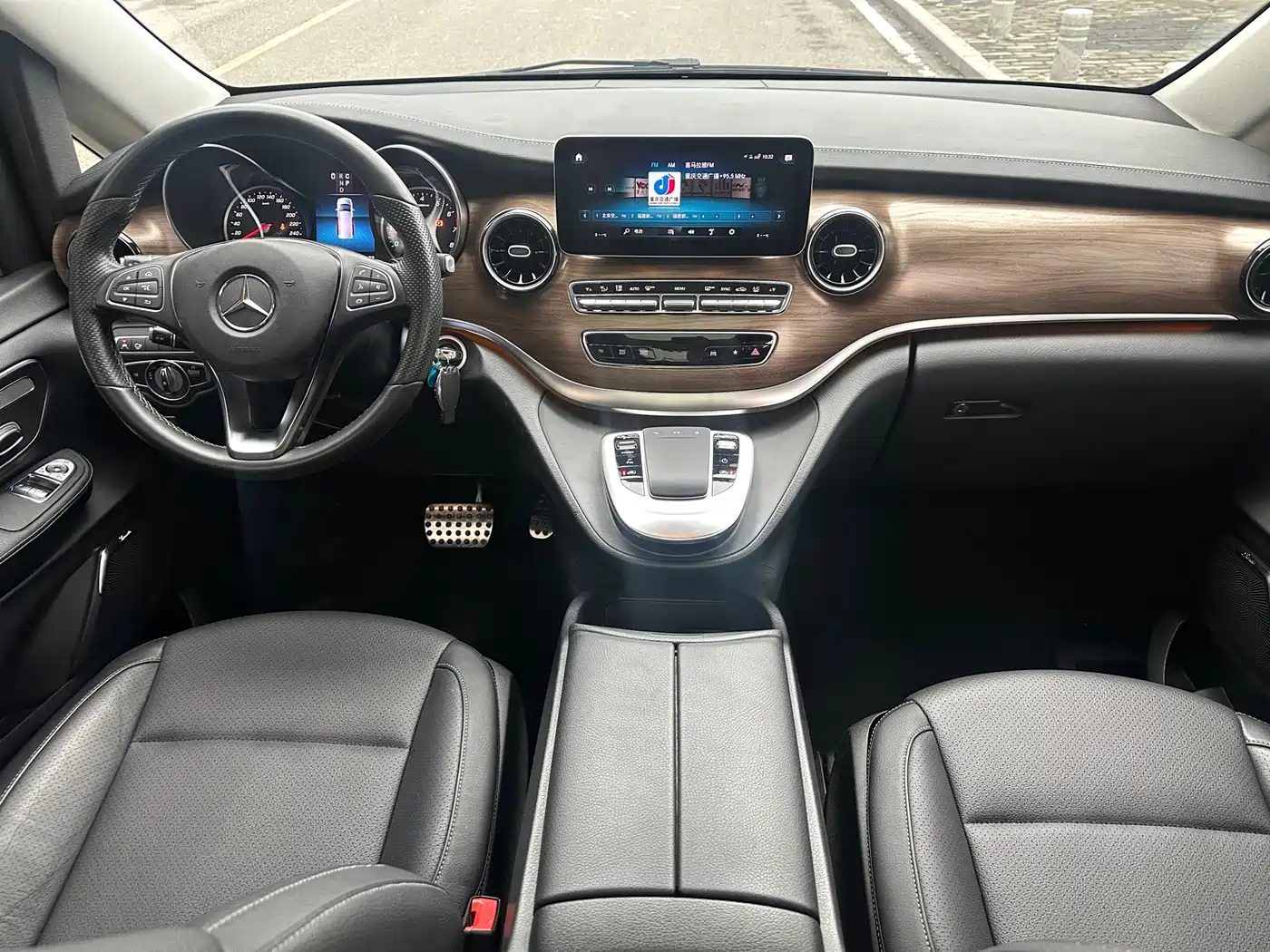 MERCEDES-BENZ V CLASS