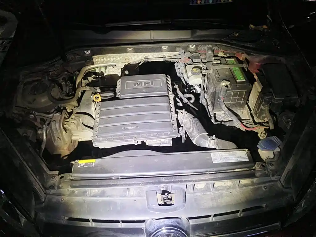 Фото 9 - Volkswagen Golf