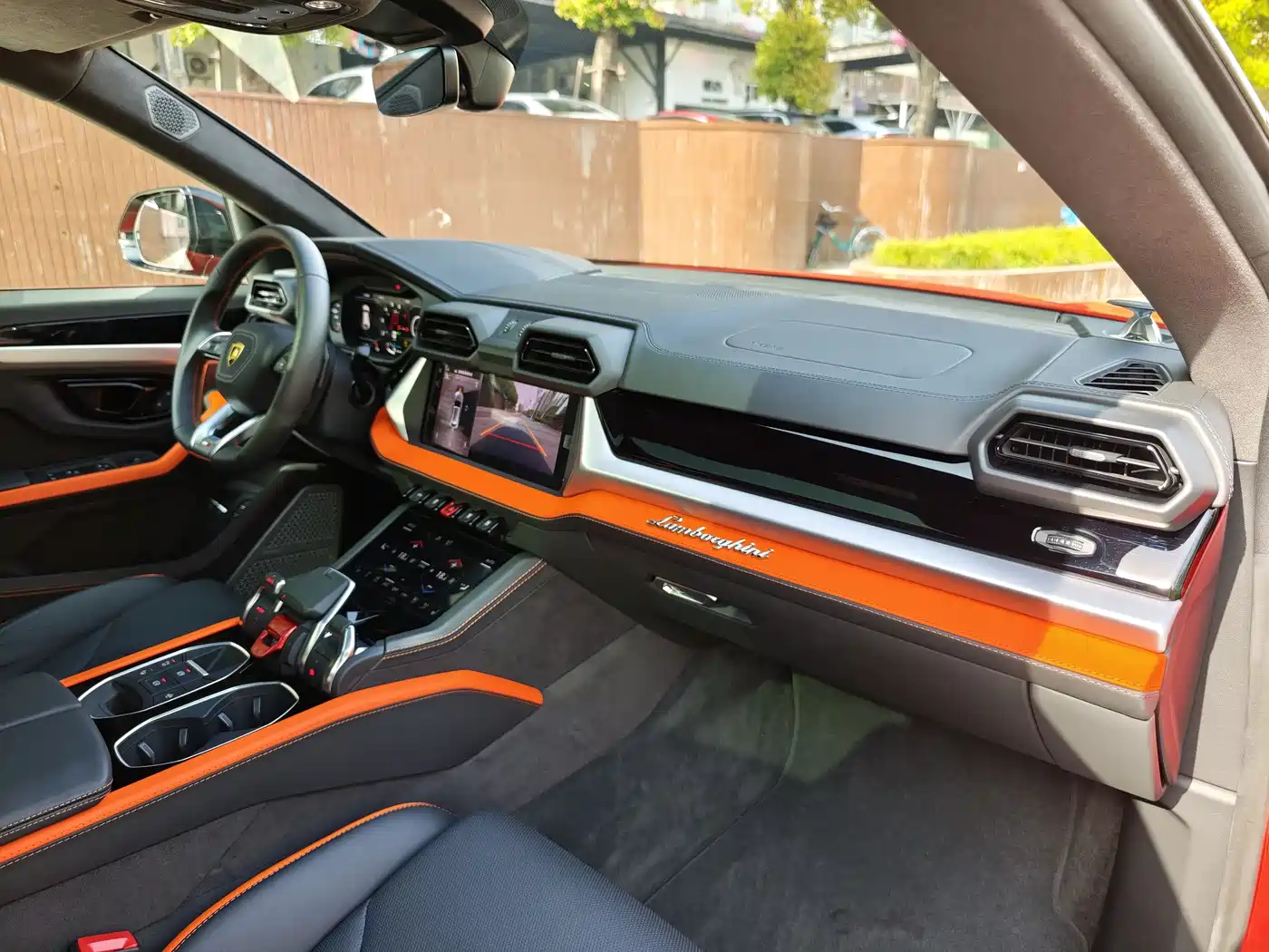 Lamborghini Urus SE 2025 4.0T Standard Edition фото 12