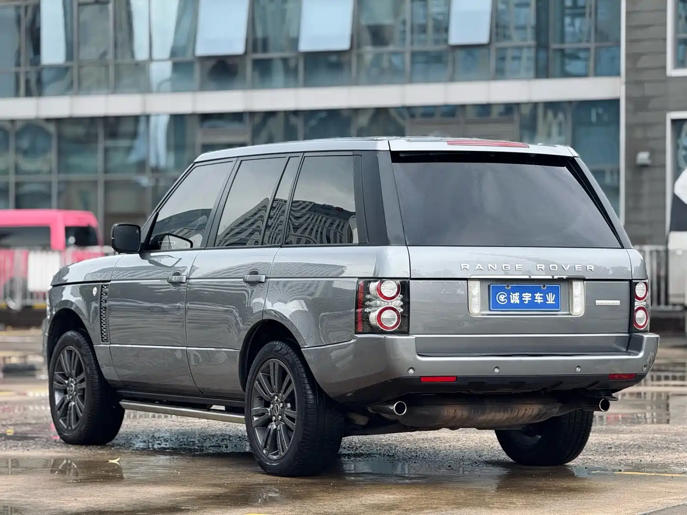 Land Rover Range Rover 2012 5.0 SC V8 фото 20