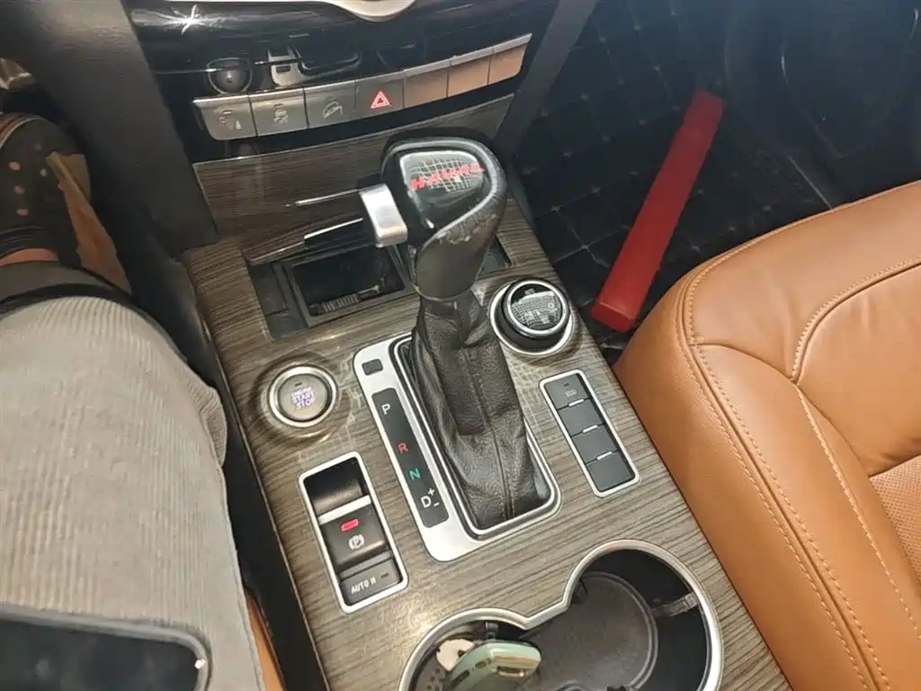 Haval H9 2015 2.0T 4WD Luxury 7-Seater фото 14