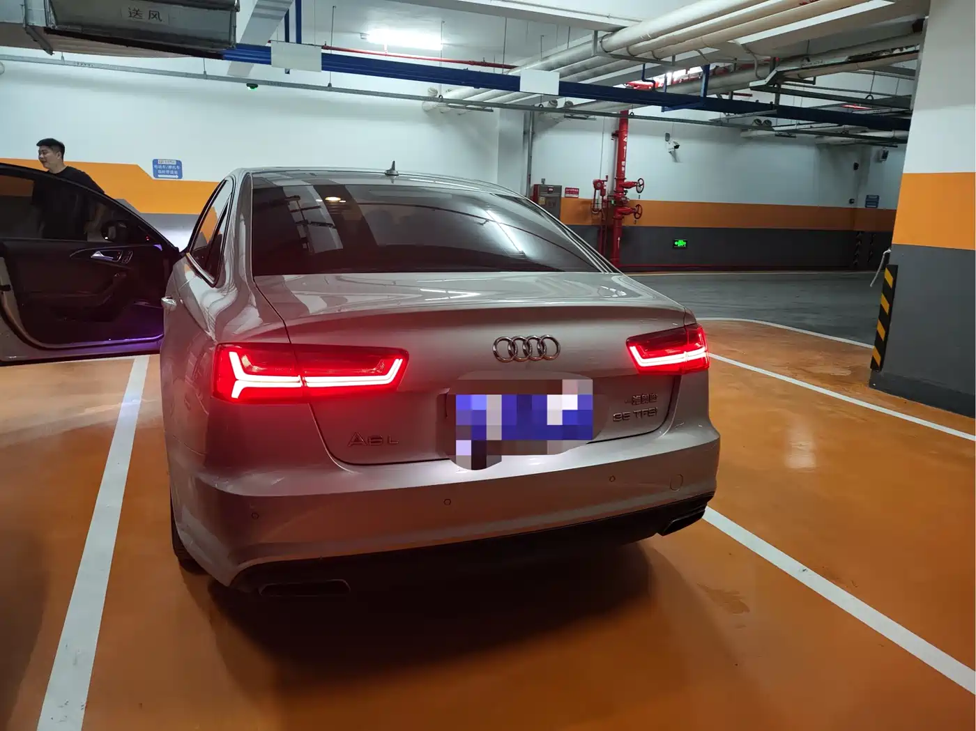 Audi A6L 2018 30th Anniversary 35 TFSI Sport фото 2