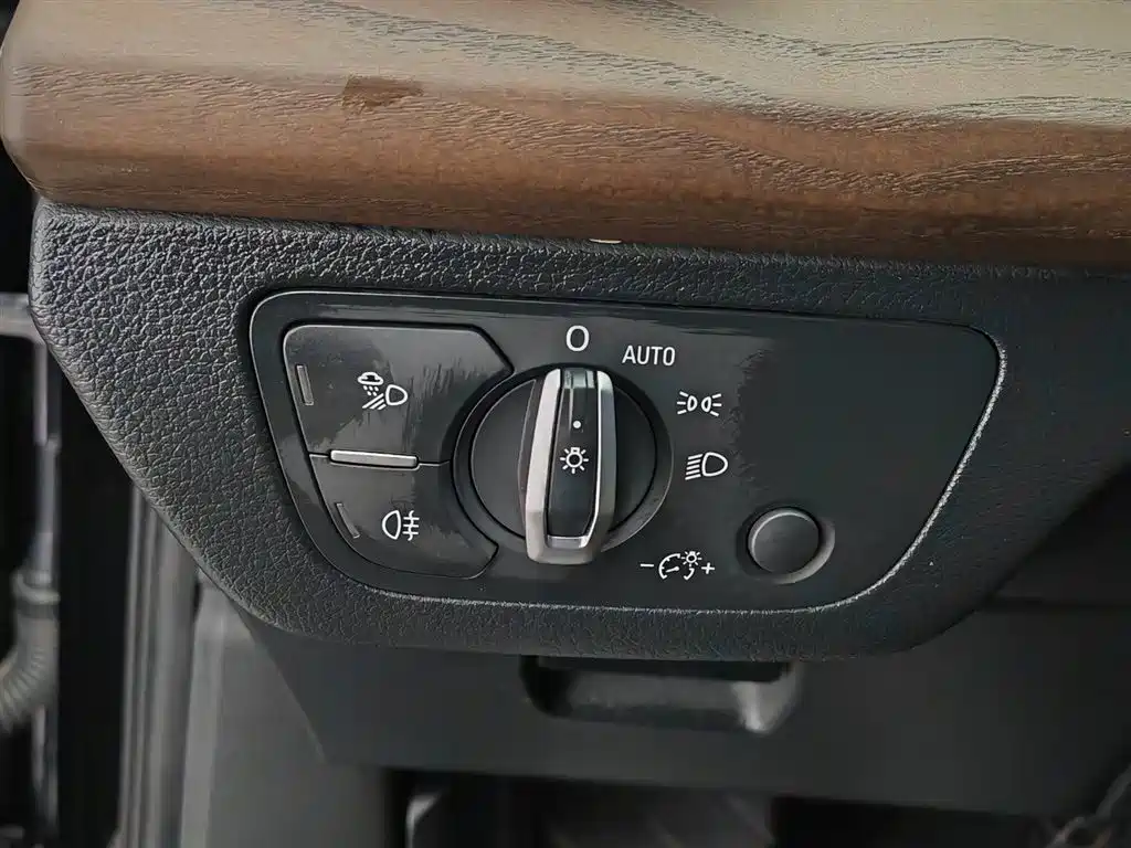 Audi Q5L 2022 Facelift 45T Luxury Elegance фото 21