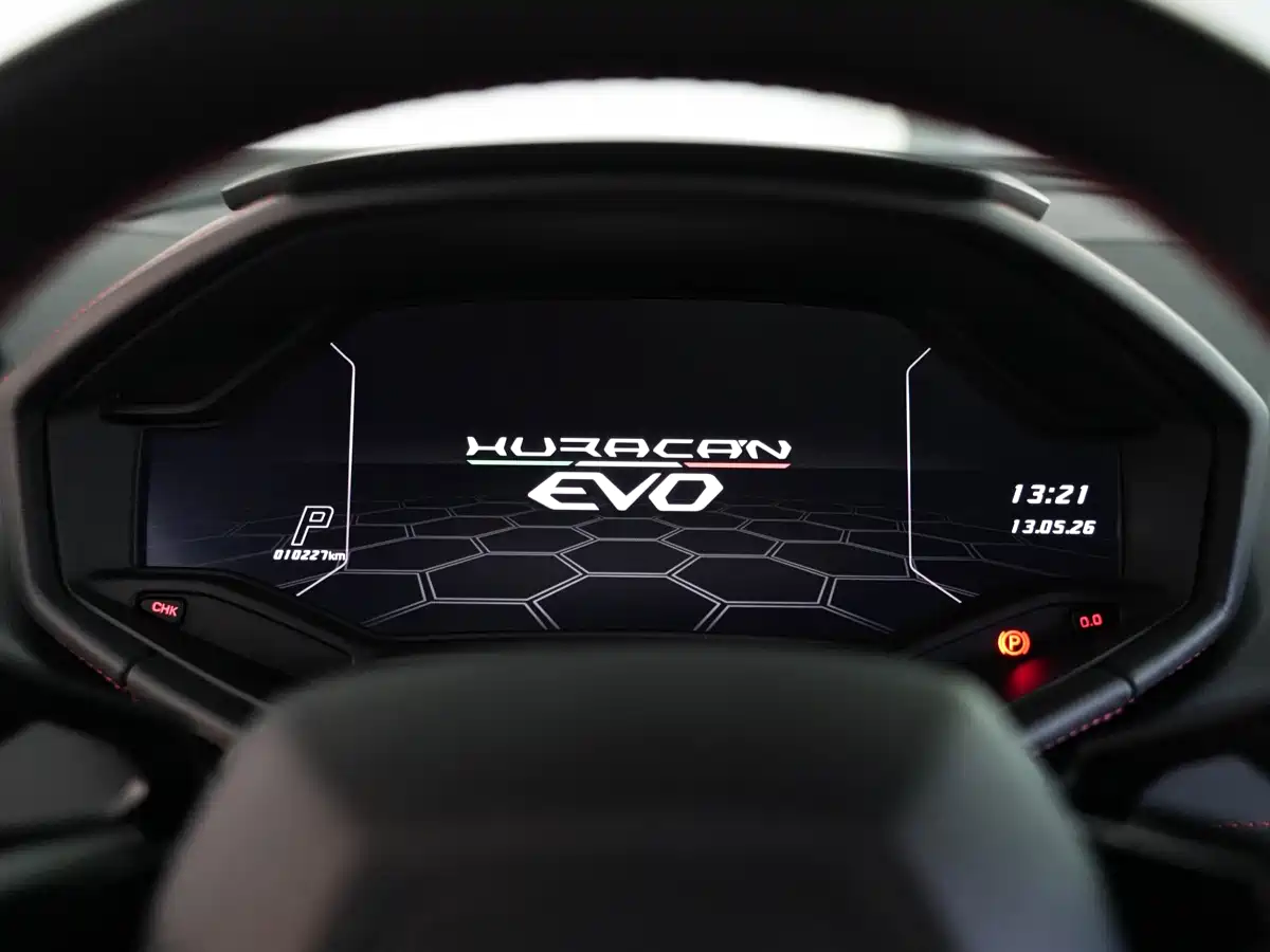 LAMBORGHINI HURACÁN