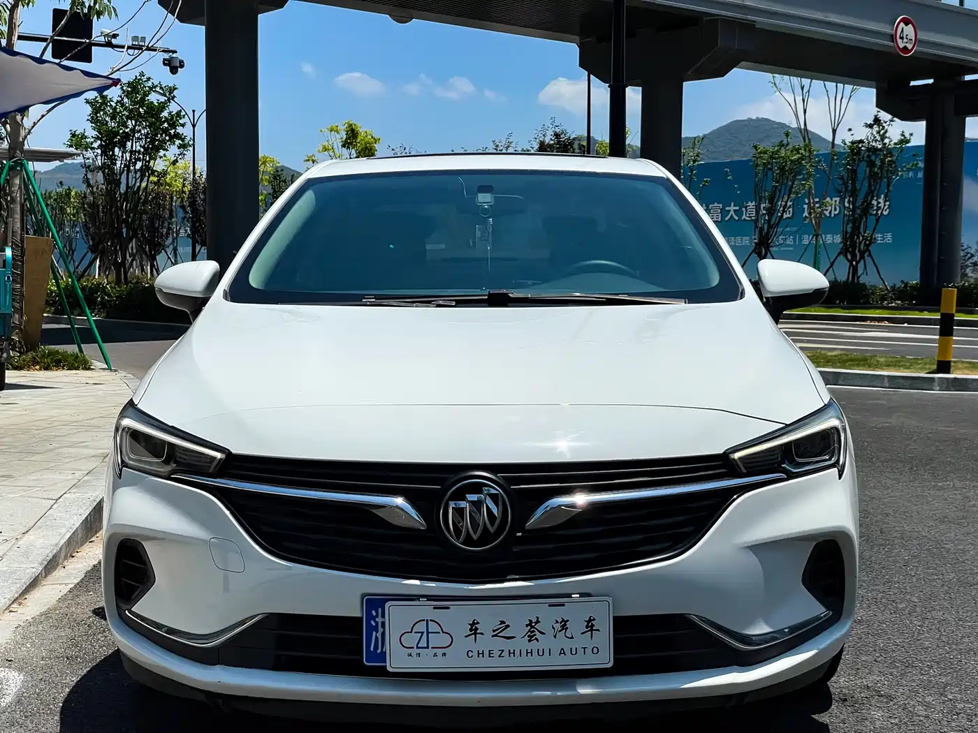 Фото 1 - Buick Verano