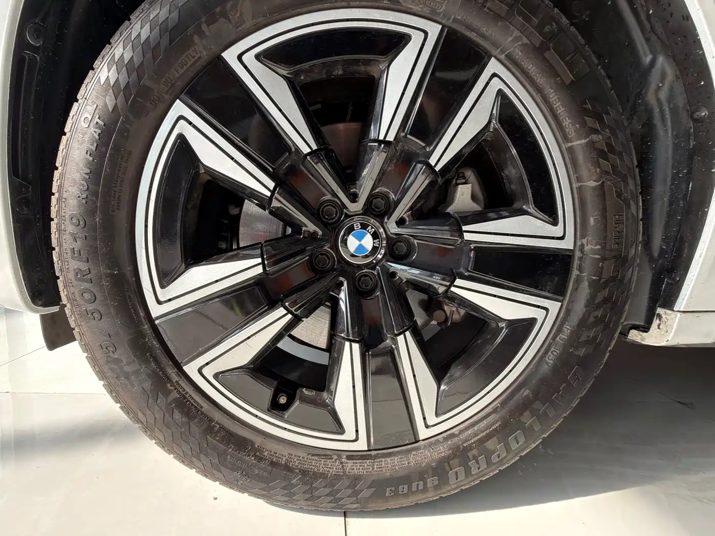 BMW iX3 2023 Leading Type фото 10
