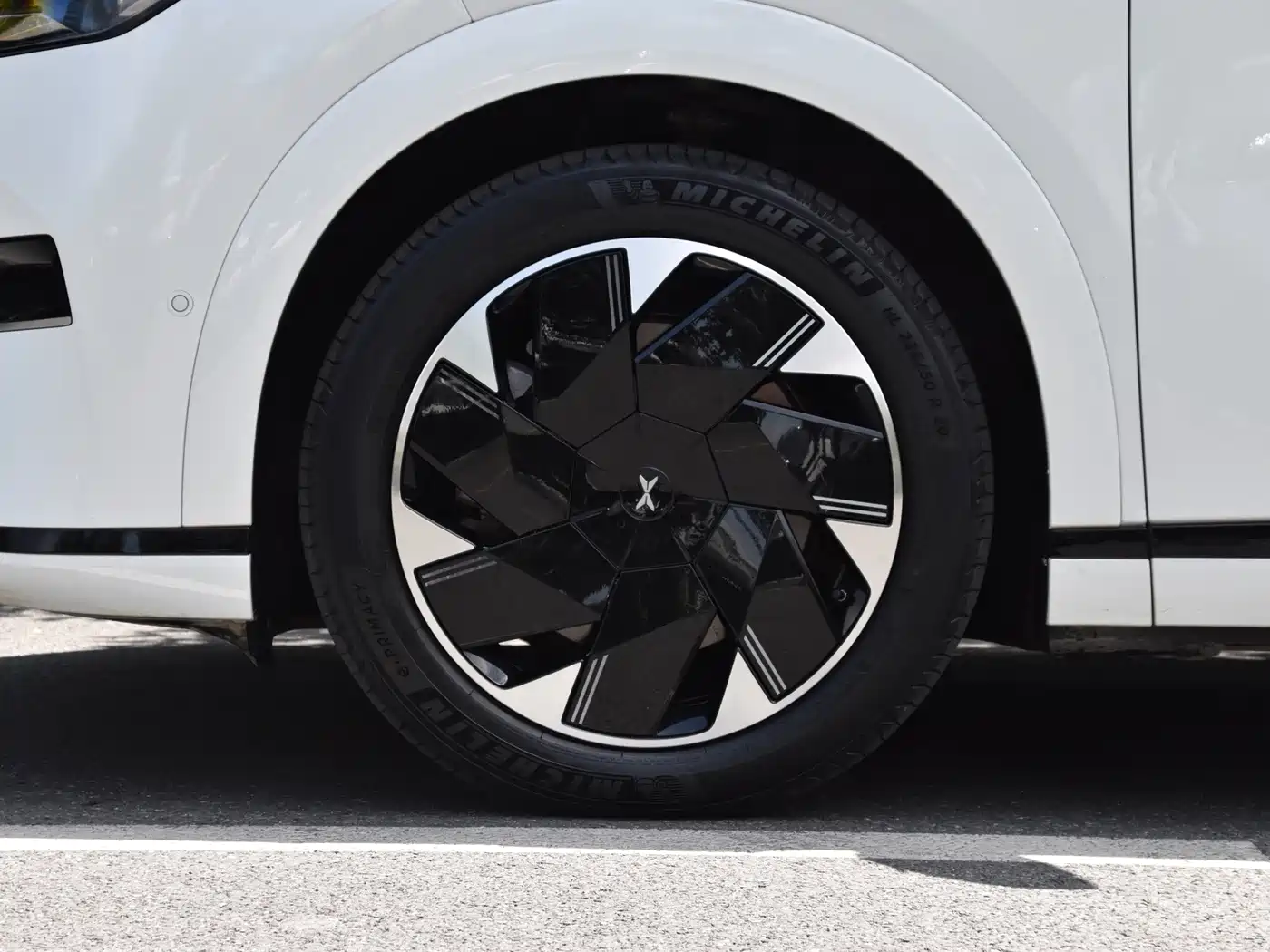 XPeng X9 2024 2024 640 AWD High Performance Max