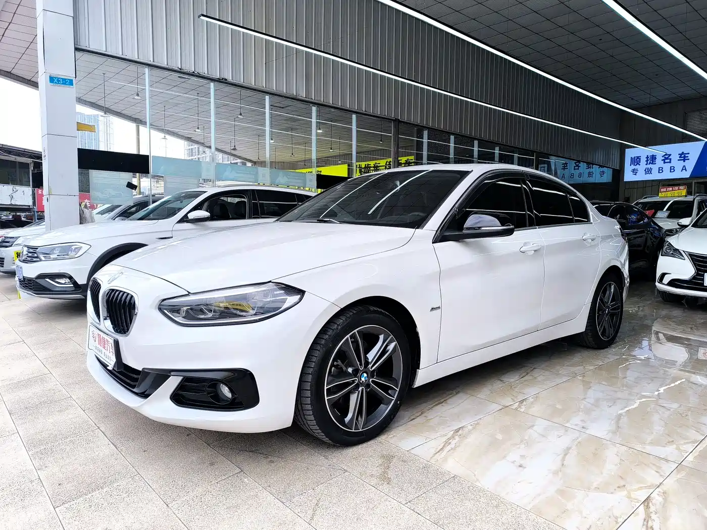 BMW 1 Series 2018 118i Sport Edition
