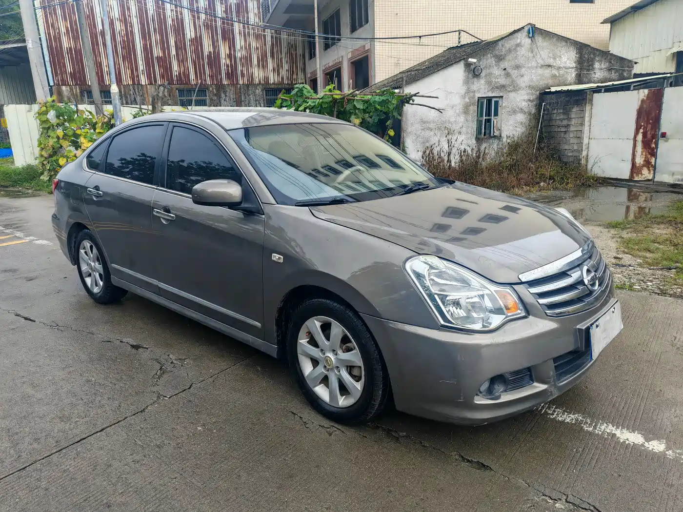 Nissan Sylphy 2011 2012 Classic 1.6XE Automatic Comfort Edition