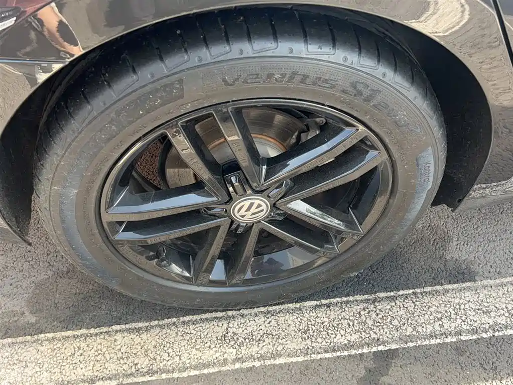 Volkswagen Lamando 2021 280TSI DSG Comfort Edition фото 8