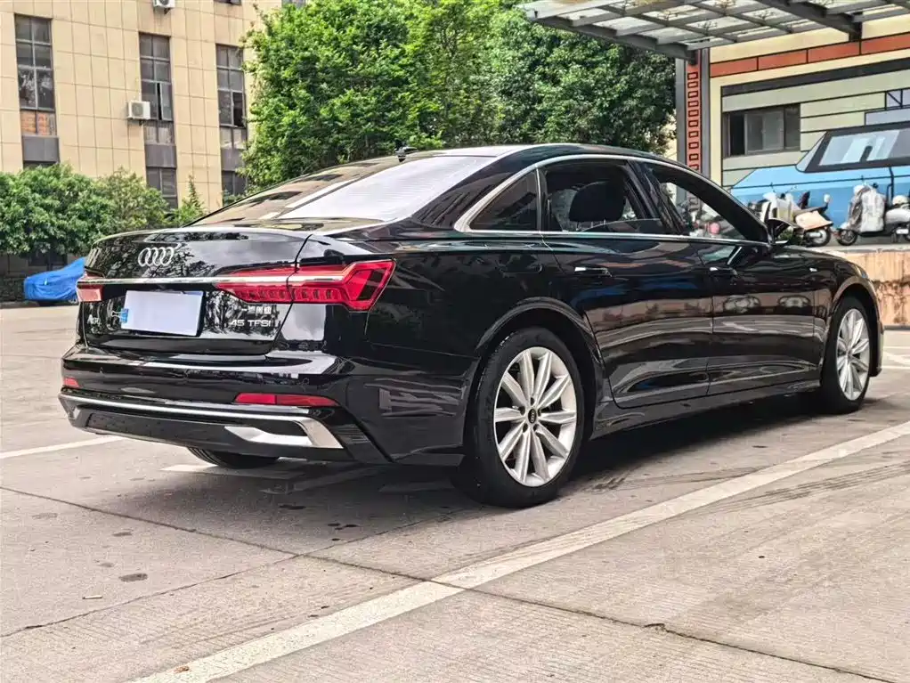 Audi A6L 2024 45 TFSI Premium Dynamic фото 19