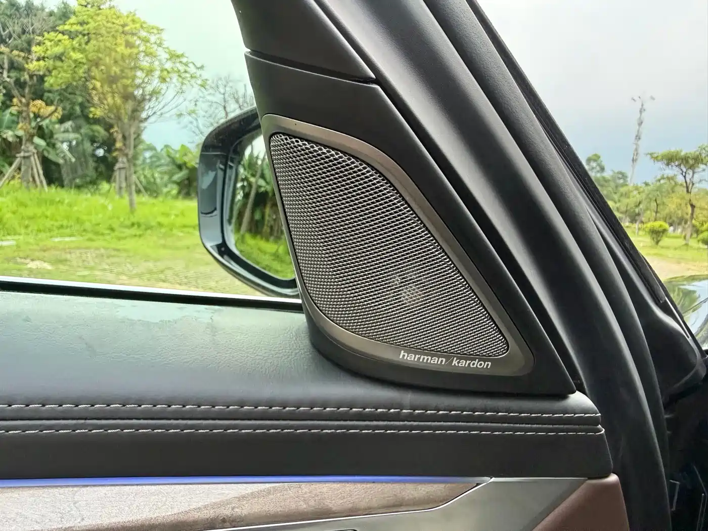 BMW 7 Series 2019 740Li Leading Luxury Package фото 17