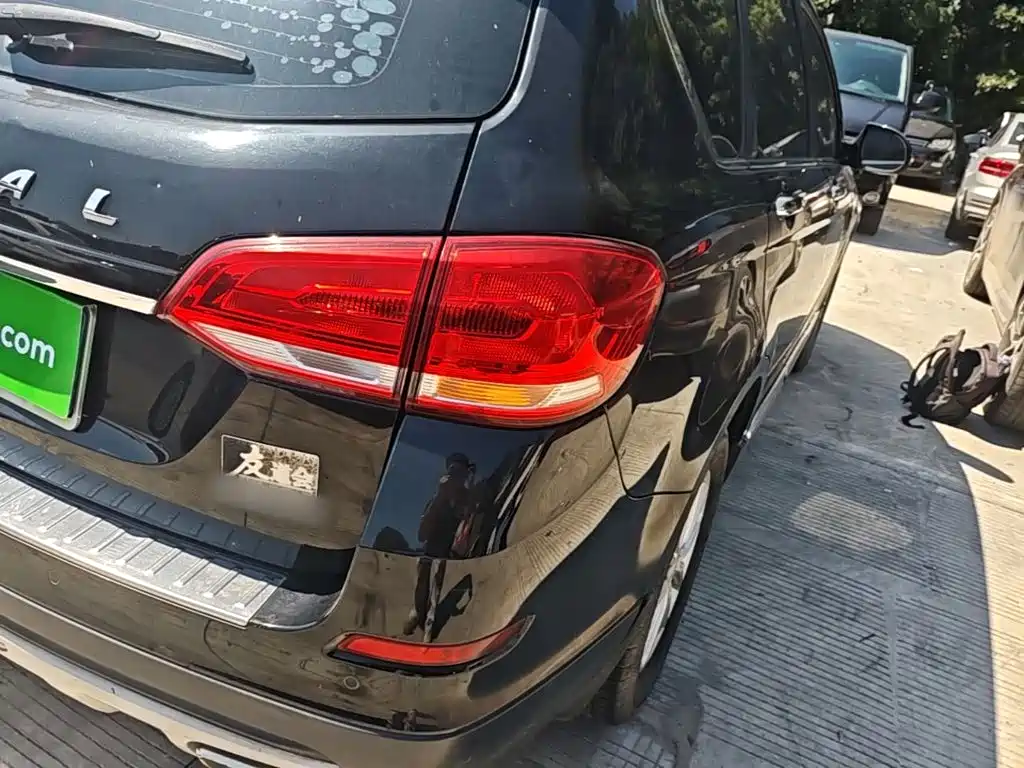 Photo 8 - Haval H6