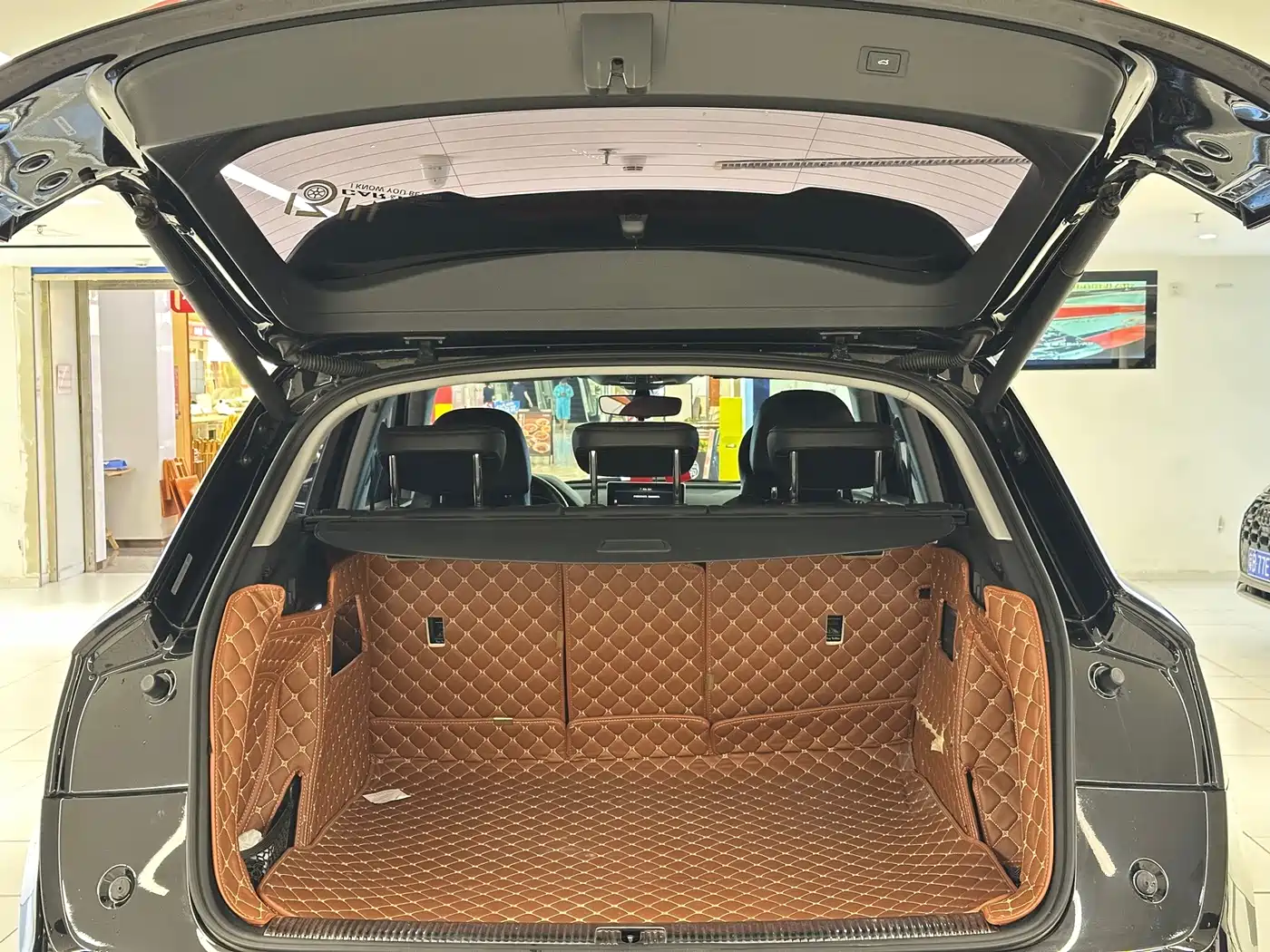 Фото 8 - Audi Q5L