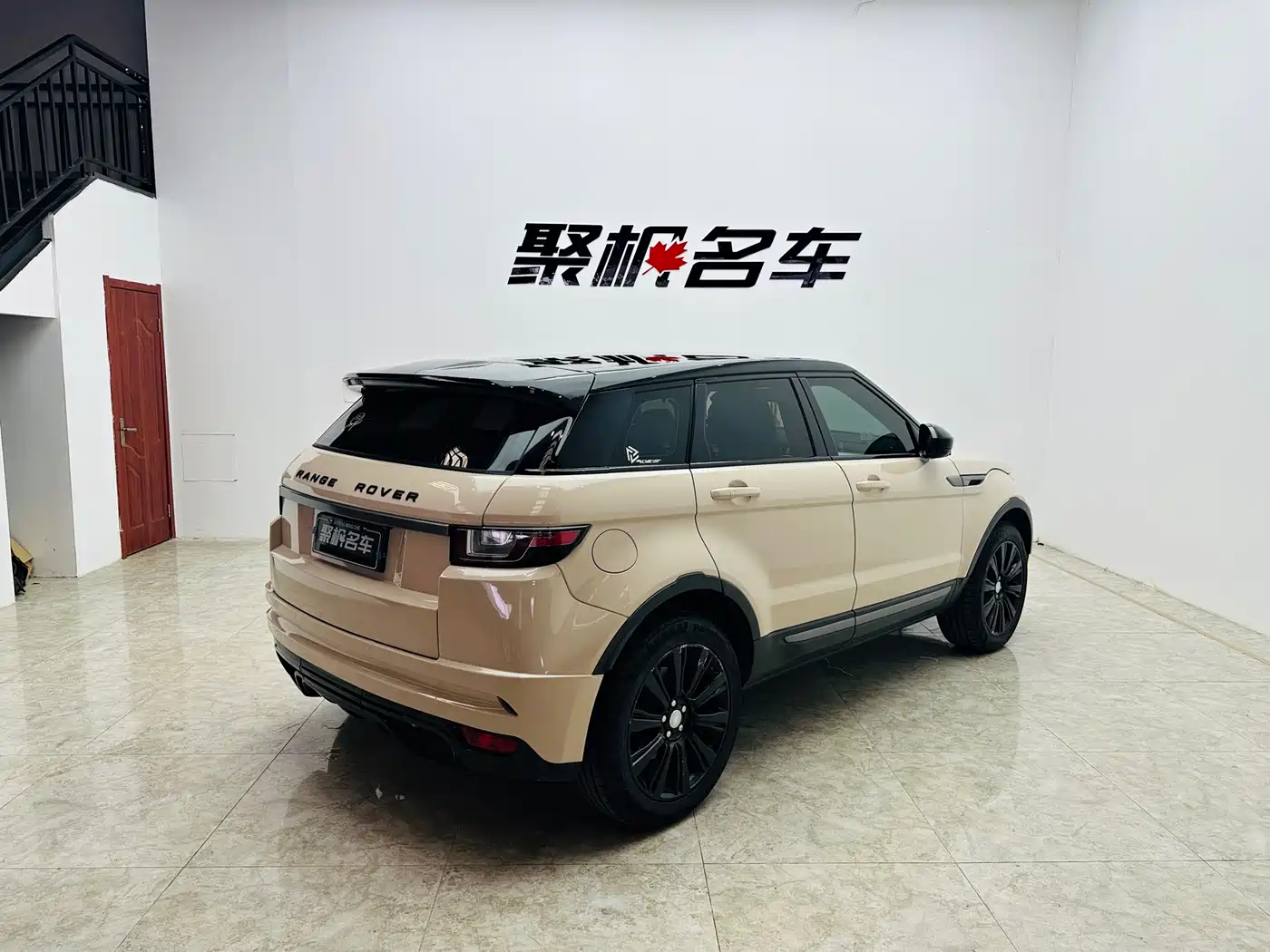 Land Rover Range Rover Evoque 2016 2.0T SE ZhiYao фото 5
