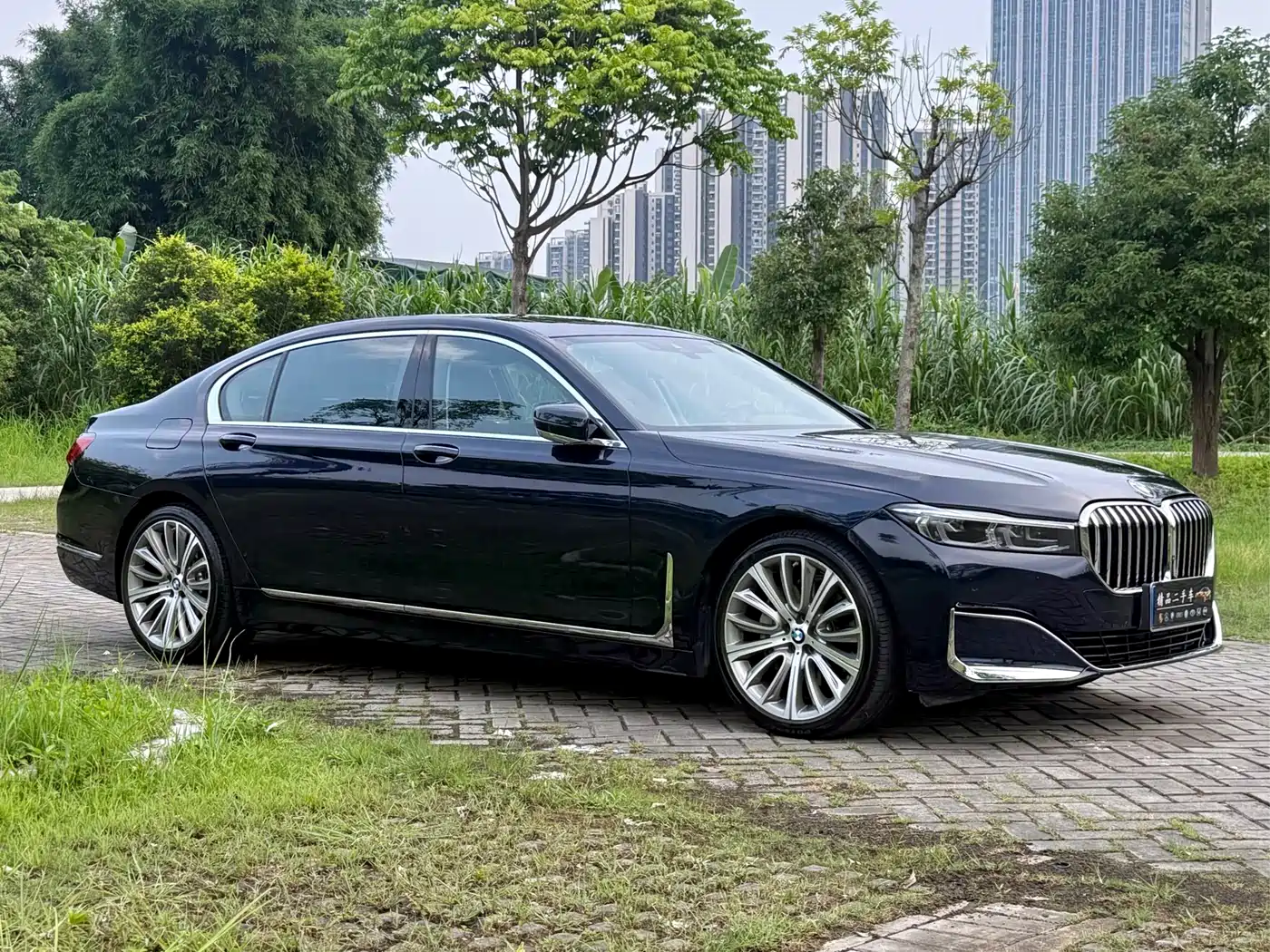 BMW 7 Series 2019 740Li Leading Luxury Package фото 3