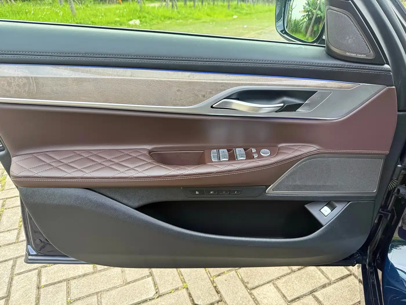 BMW 7 Series 2019 740Li Leading Luxury Package фото 16