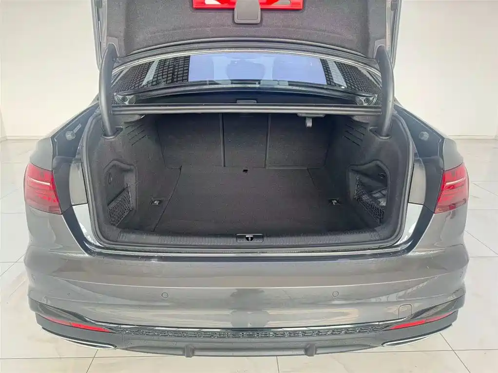 Audi A4L 2022 40 TFSI Luxury Dynamic фото 6