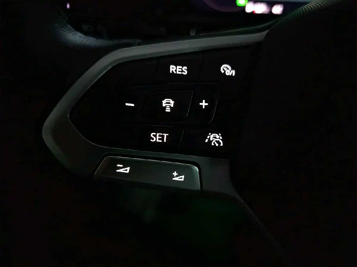 Volkswagen Talagon 2023 380TSI 4WD Luxury Pro Edition фото 27