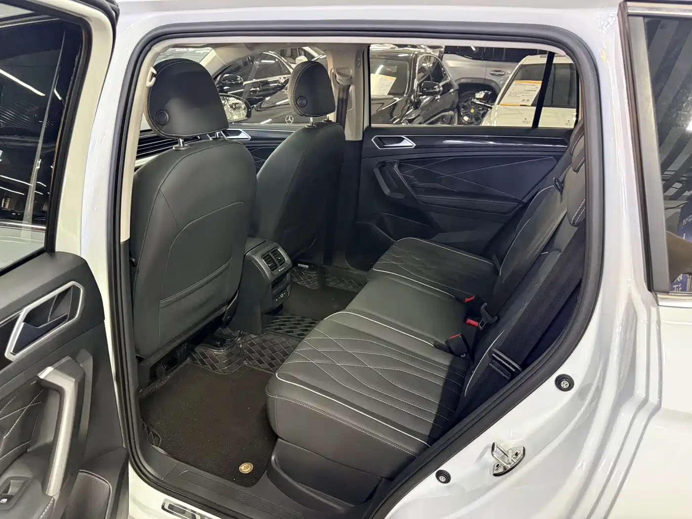 Volkswagen Tiguan L 2023 280TSI 2WD Trend Limited Edition фото 11