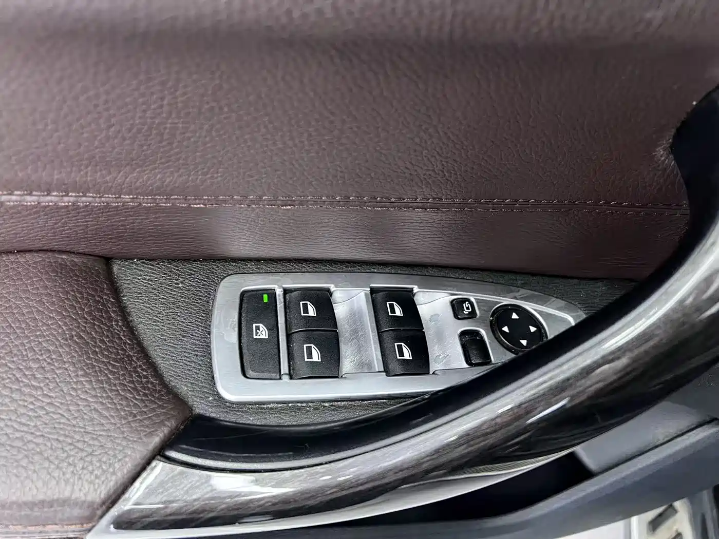 BMW X1 2016 sDrive18Li Fashion Model фото 14