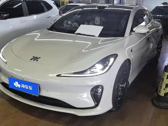 IM Motors IM L6 2025