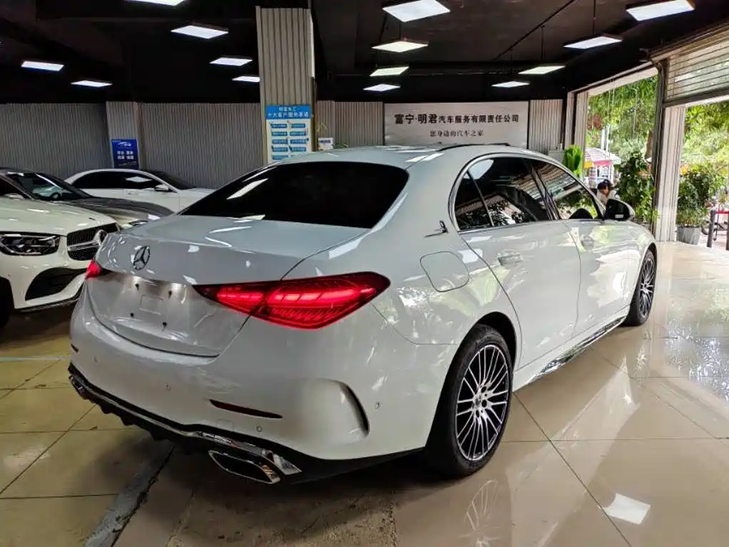 Фото 9 - Mercedes-Benz C-Class