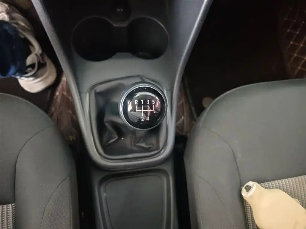 Volkswagen Polo 2016 1.4L Manual Trend фото 14