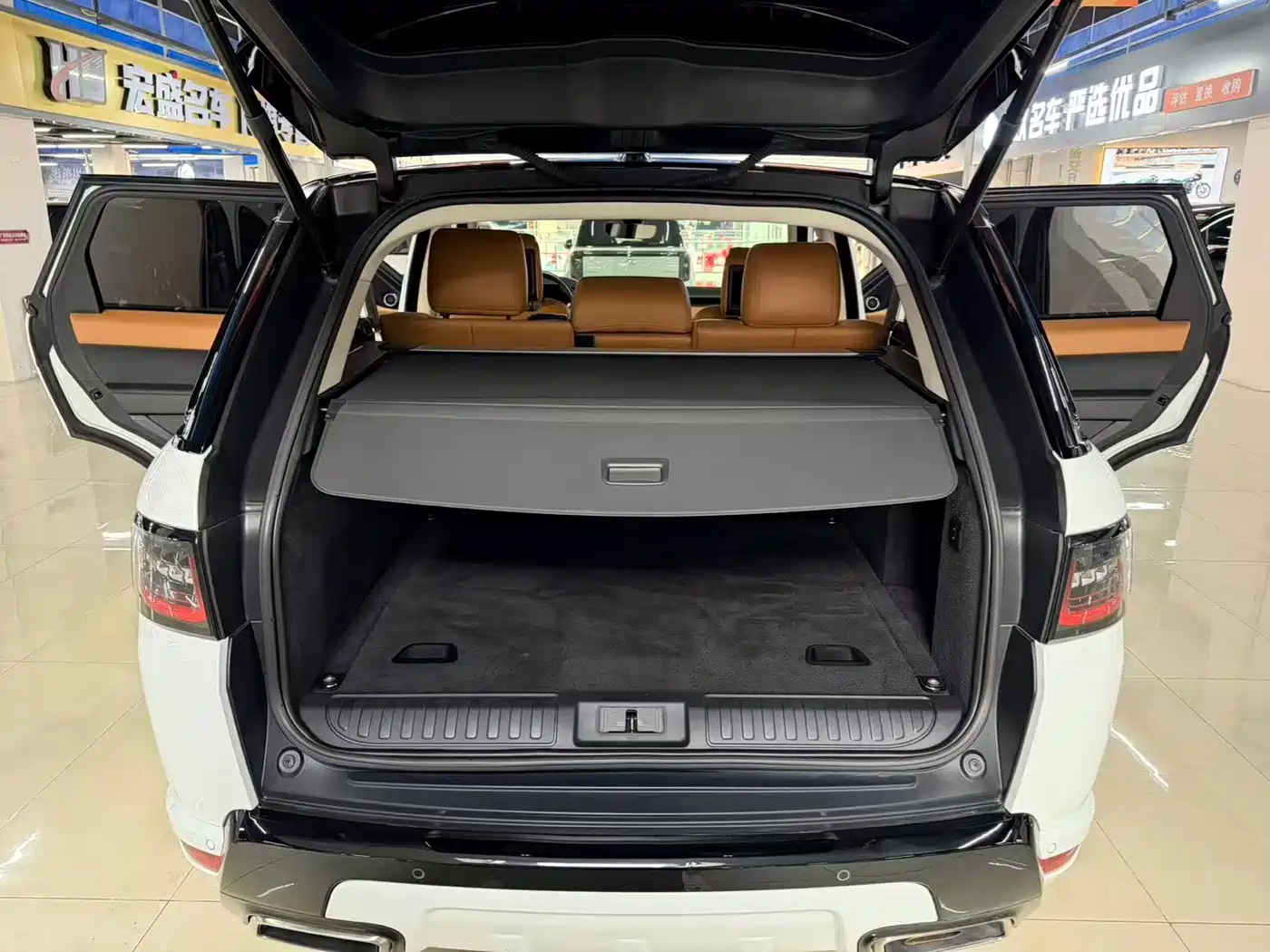 Land Rover Range Rover Sport 2020 3.0 L6 HSE DYNAMIC фото 16