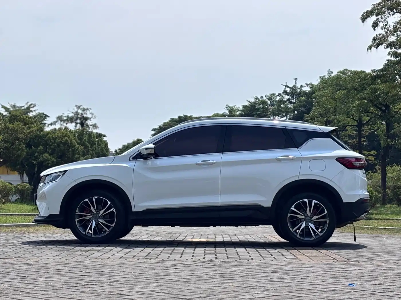 Geely Coolray 2019 2019 Sport 260T DCT Ranger China VI