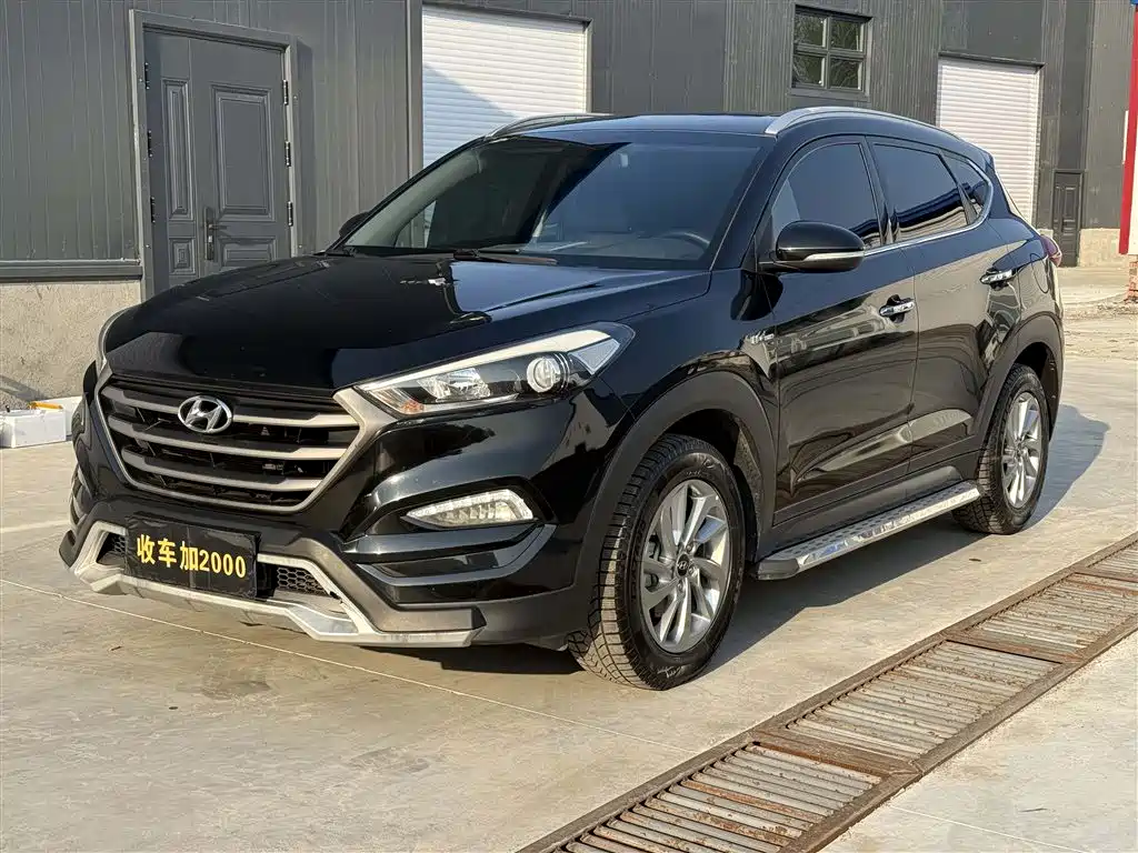 Hyundai Tucson 2015 1.6T Dual Clutch 2WD Smart фото 2