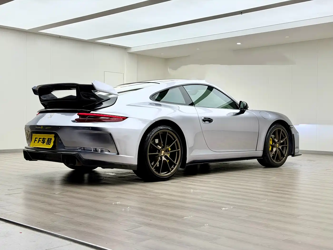Porsche 911 2015 Carrera 3.4L Style Edition фото 7