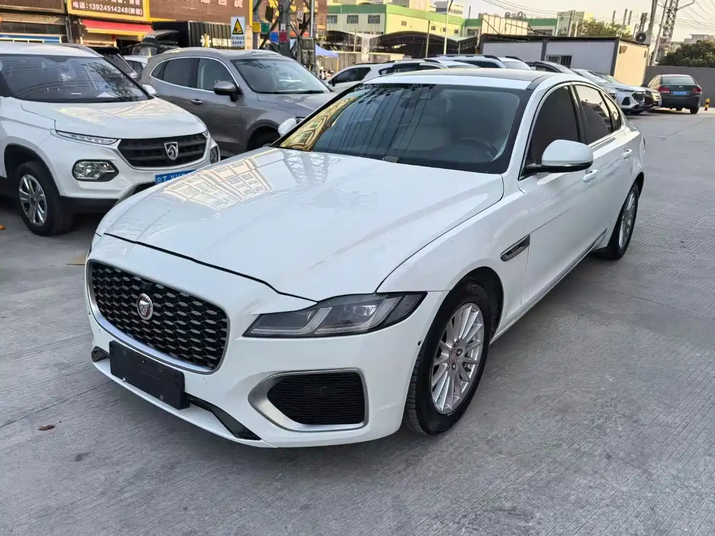 Jaguar XF 2016 2016 XF 2.0T 2WD Elegance Edition