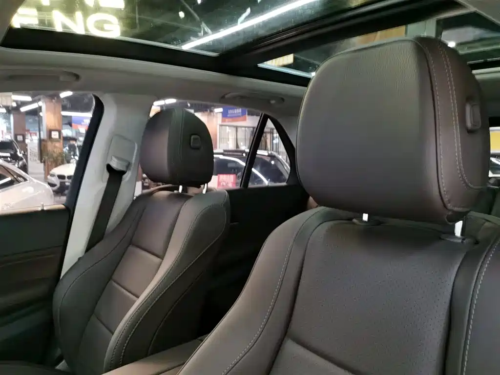 Mercedes-Benz GLE 2023 GLE 350 4MATIC Fashion фото 6