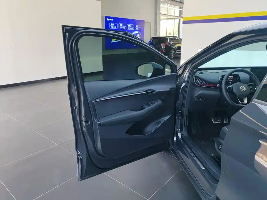Volkswagen Unique 06 2025 2025 Pure