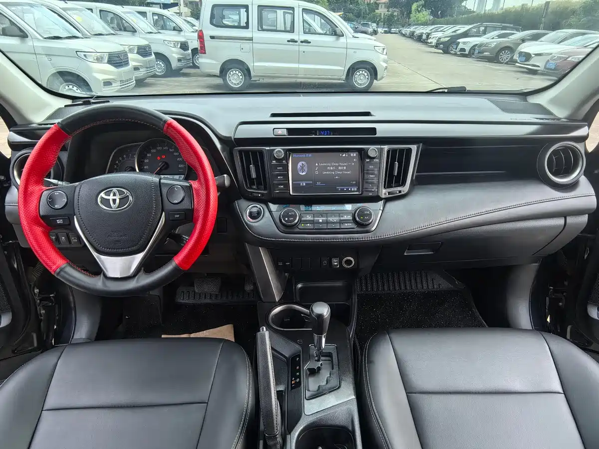 Toyota RAV4 Rongfang 2016 2.0L CVT 2WD Trend (China V) фото 14