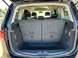 Фото 8 - Volkswagen Sharan