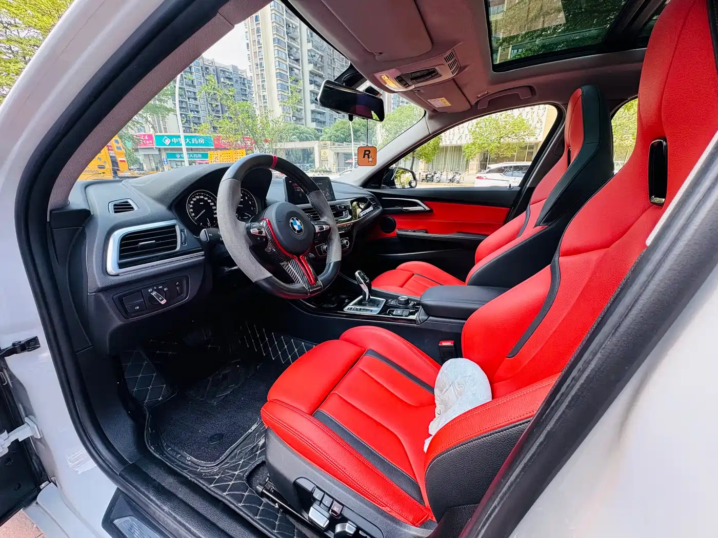 BMW 1 Series 2020 Model 125i Leading M Sport Package фото 4