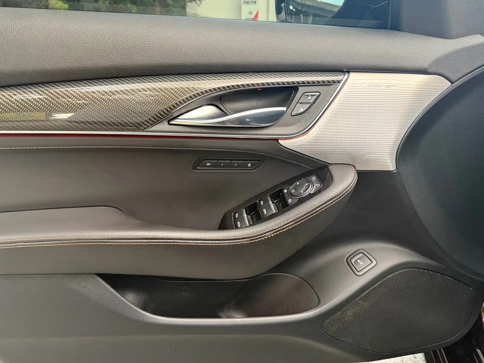 Фото 18 - Cadillac CT5