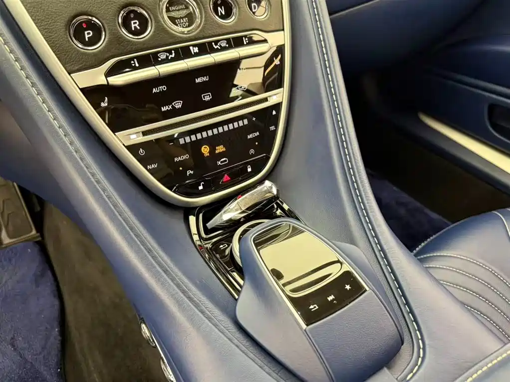 Aston Martin DB11 2019 2019 Model 4.0T V8 Coupe