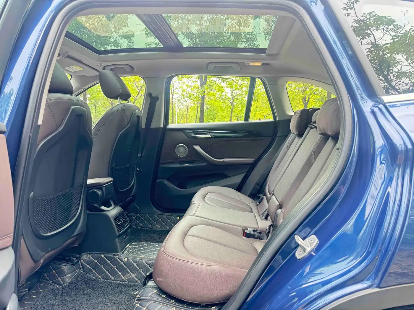 BMW X1 2022 sDrive20Li Premium фото 10