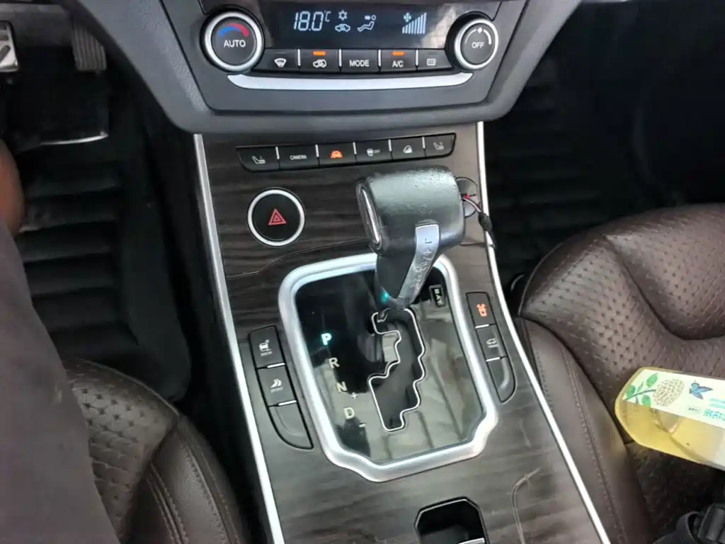 Landwind X7 2015 2015 2.0T Panorama Premium