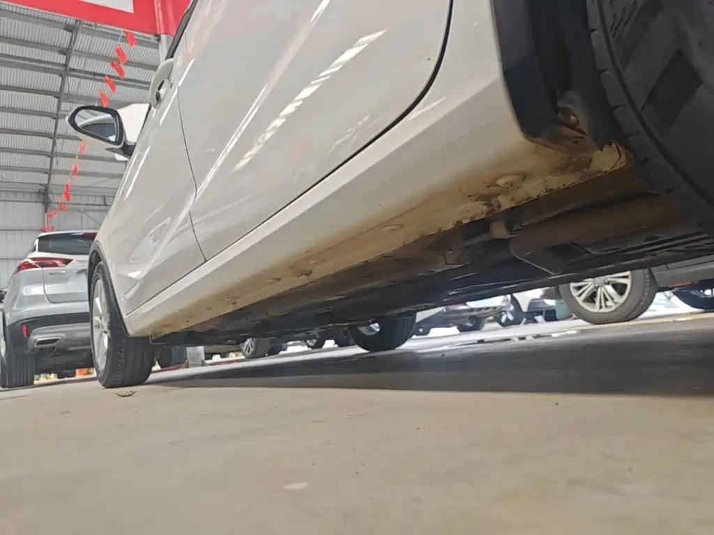 Baojun 310W 2018 2017 1.5L Manual Fashion Edition (China V)
