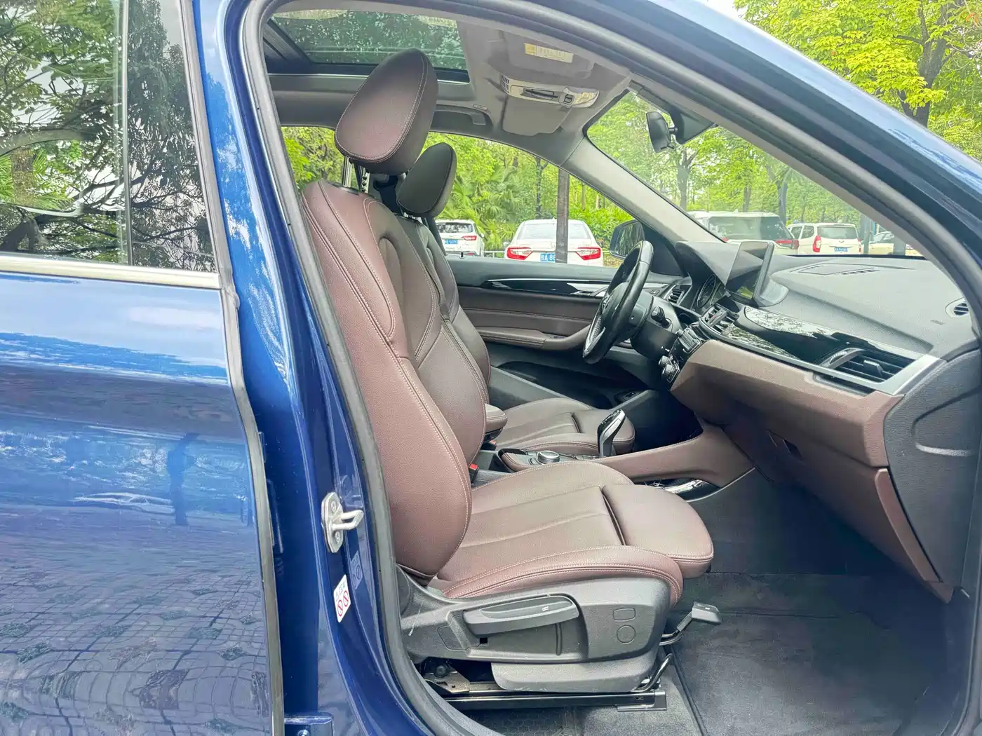 BMW X1 2022 sDrive20Li Premium фото 12