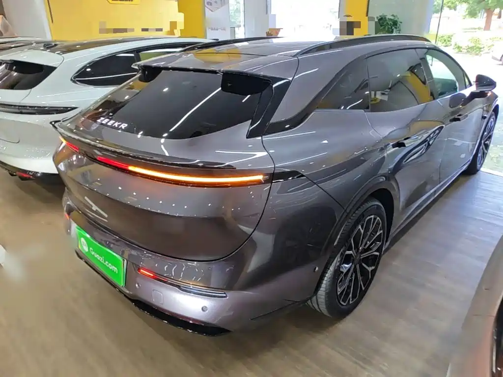 Фото 7 - ZEEKR 007GT