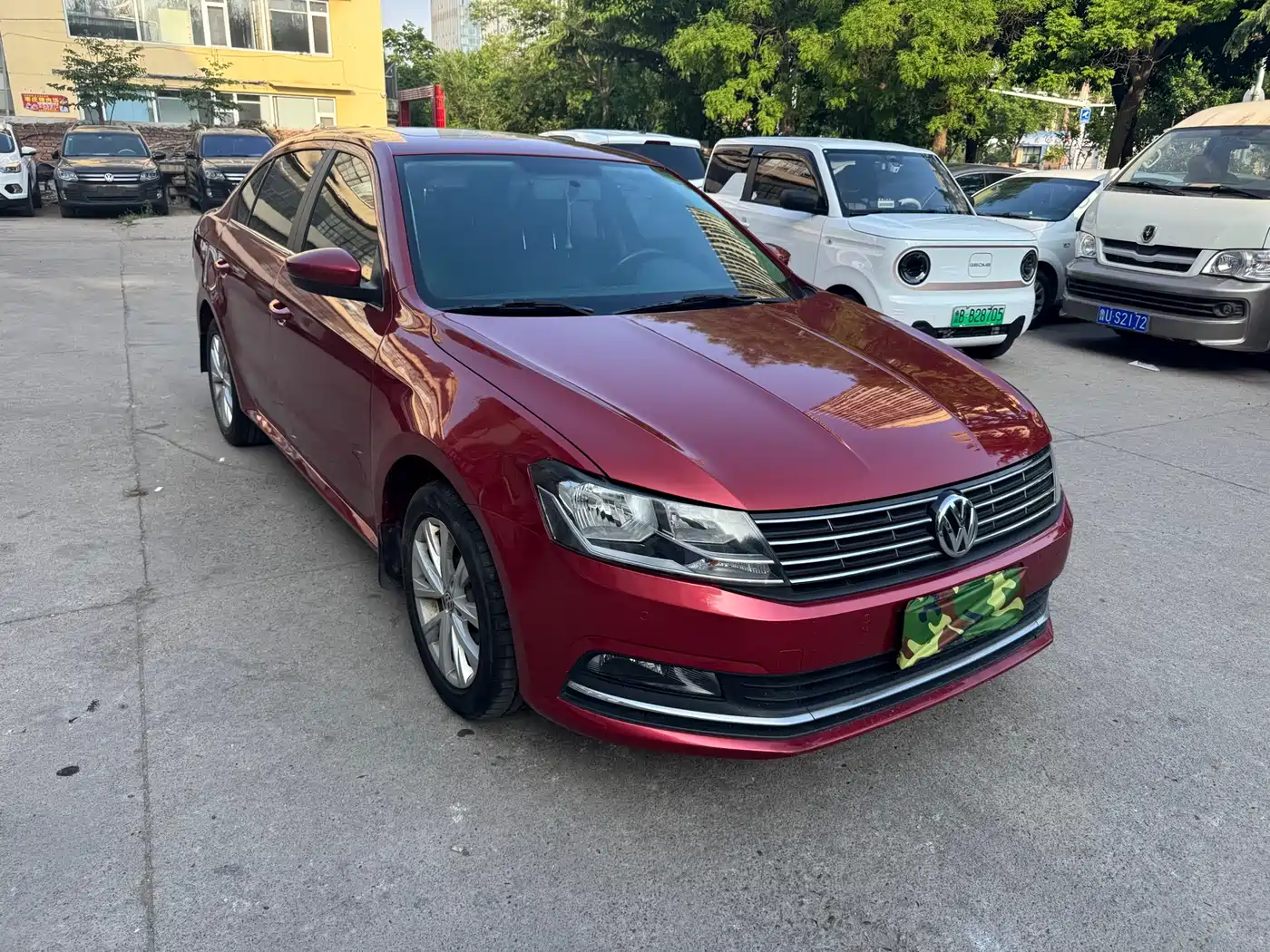 Volkswagen Lavida 2017 1.6L Automatic Comfort Edition фото 3