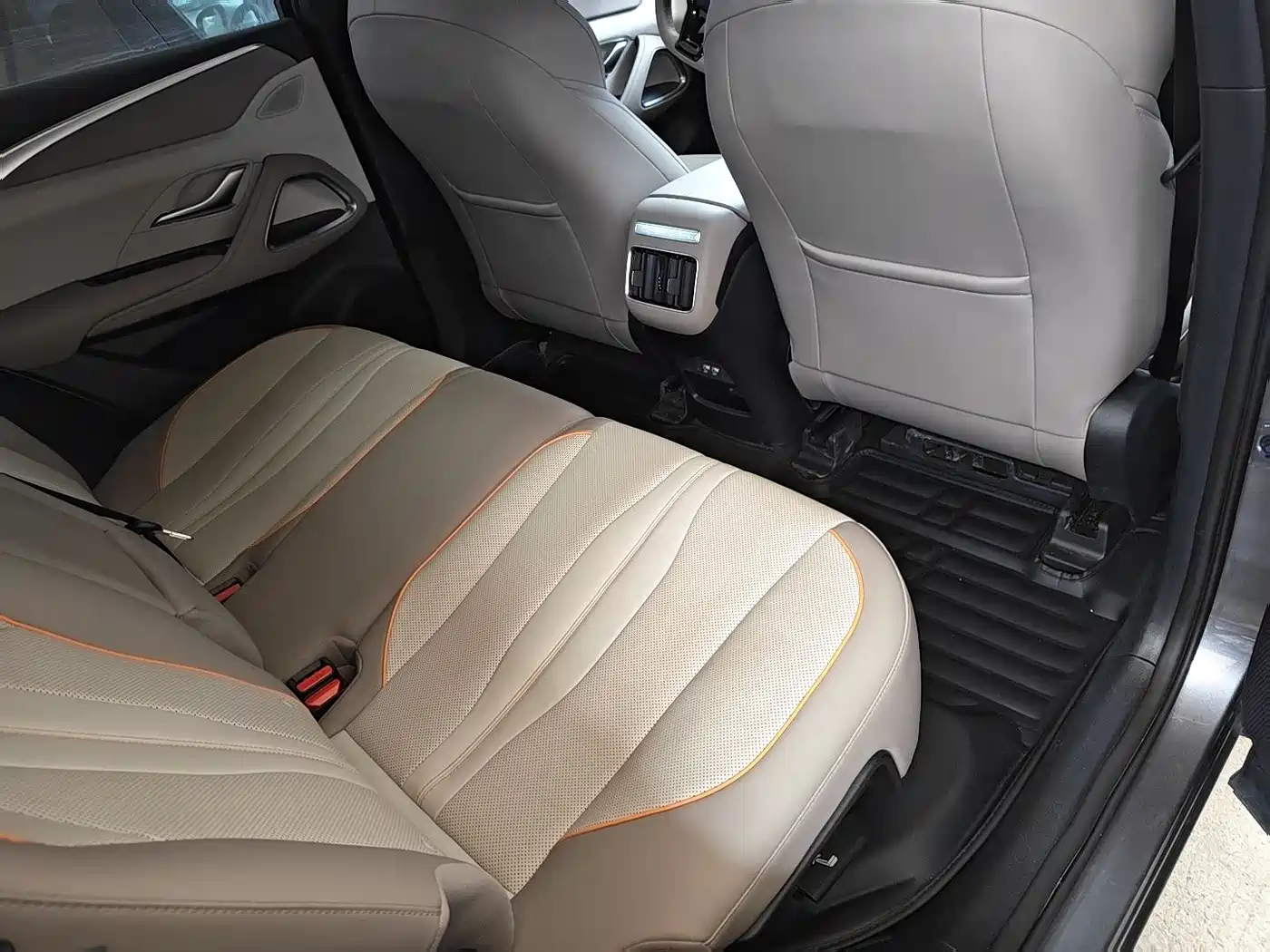 BYD Song Pro New Energy 2023 Champion Edition DM-i 110KM Excellence фото 13